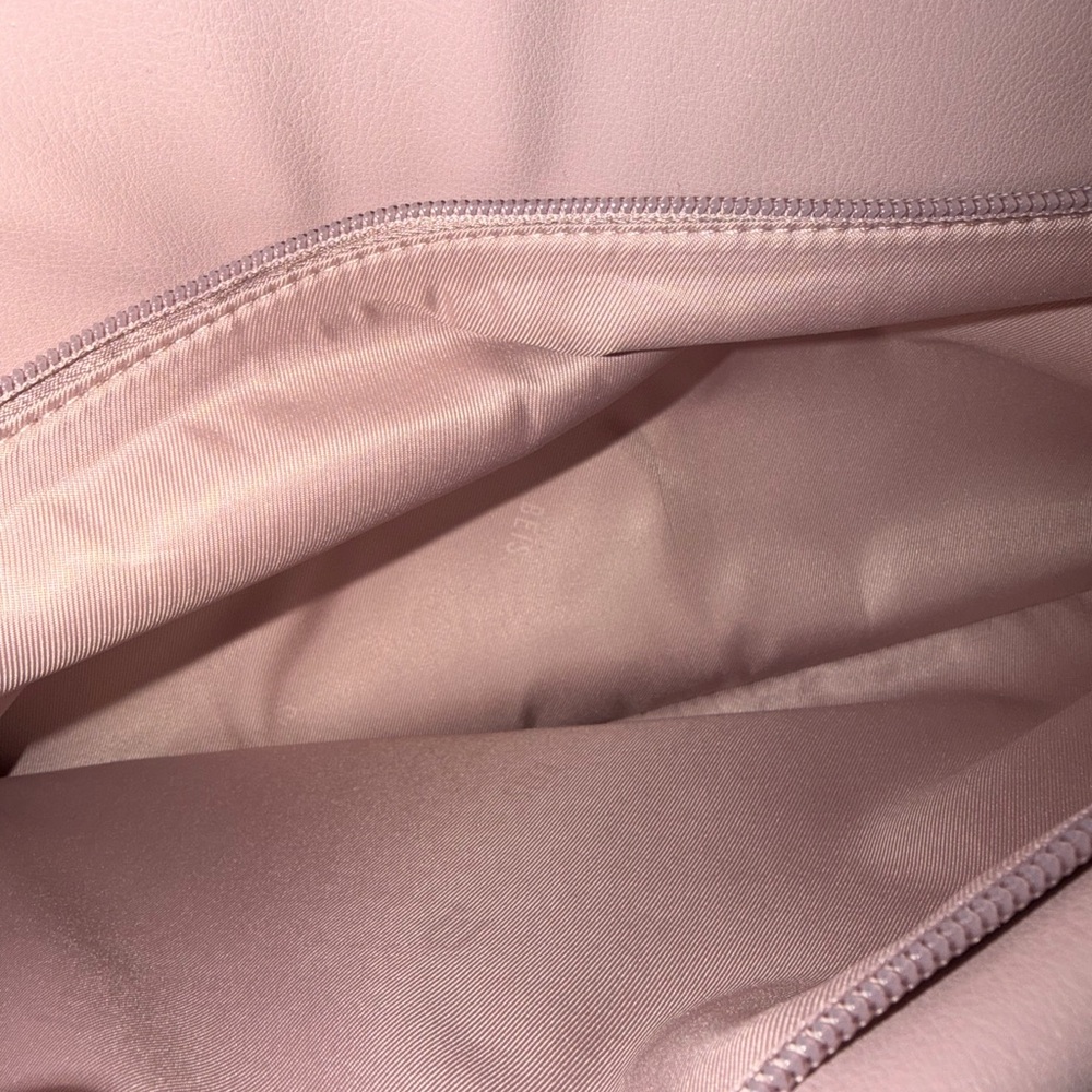 BEIS x Wicked Weekender Bag - Picture 3 of 8
